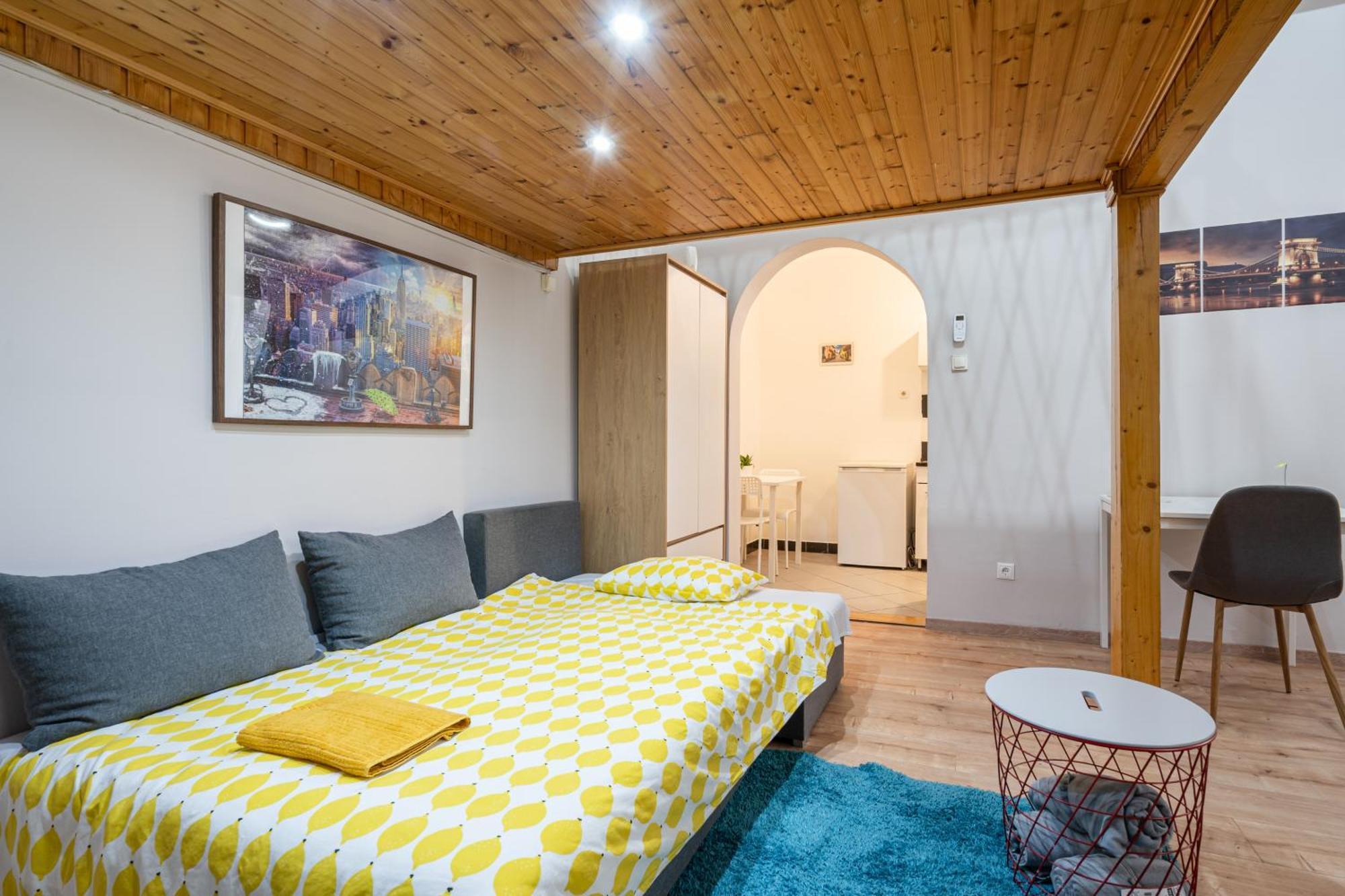 Affordable Heroes' Square Residence Budapest Exterior photo