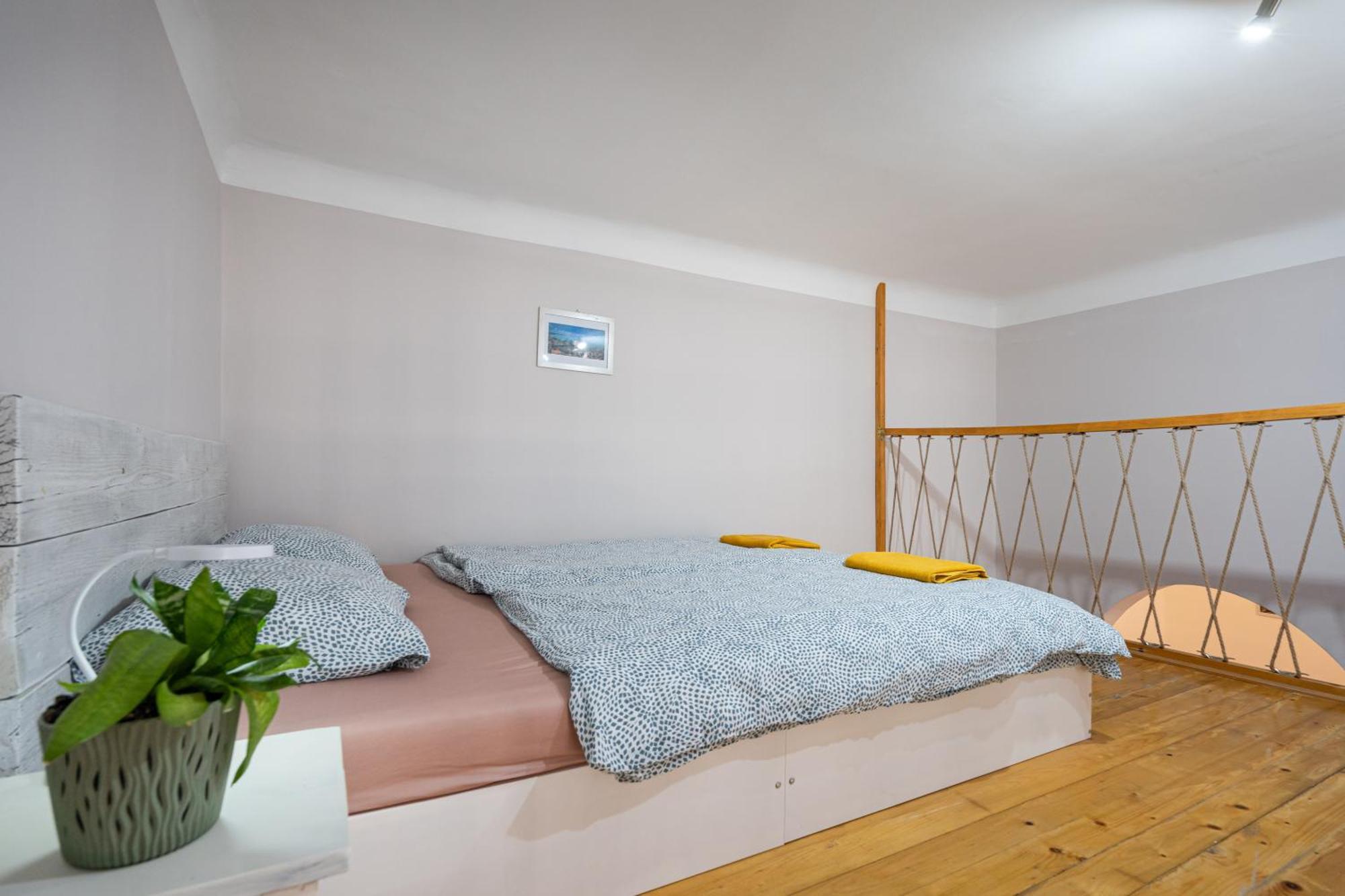 Affordable Heroes' Square Residence Budapest Exterior photo