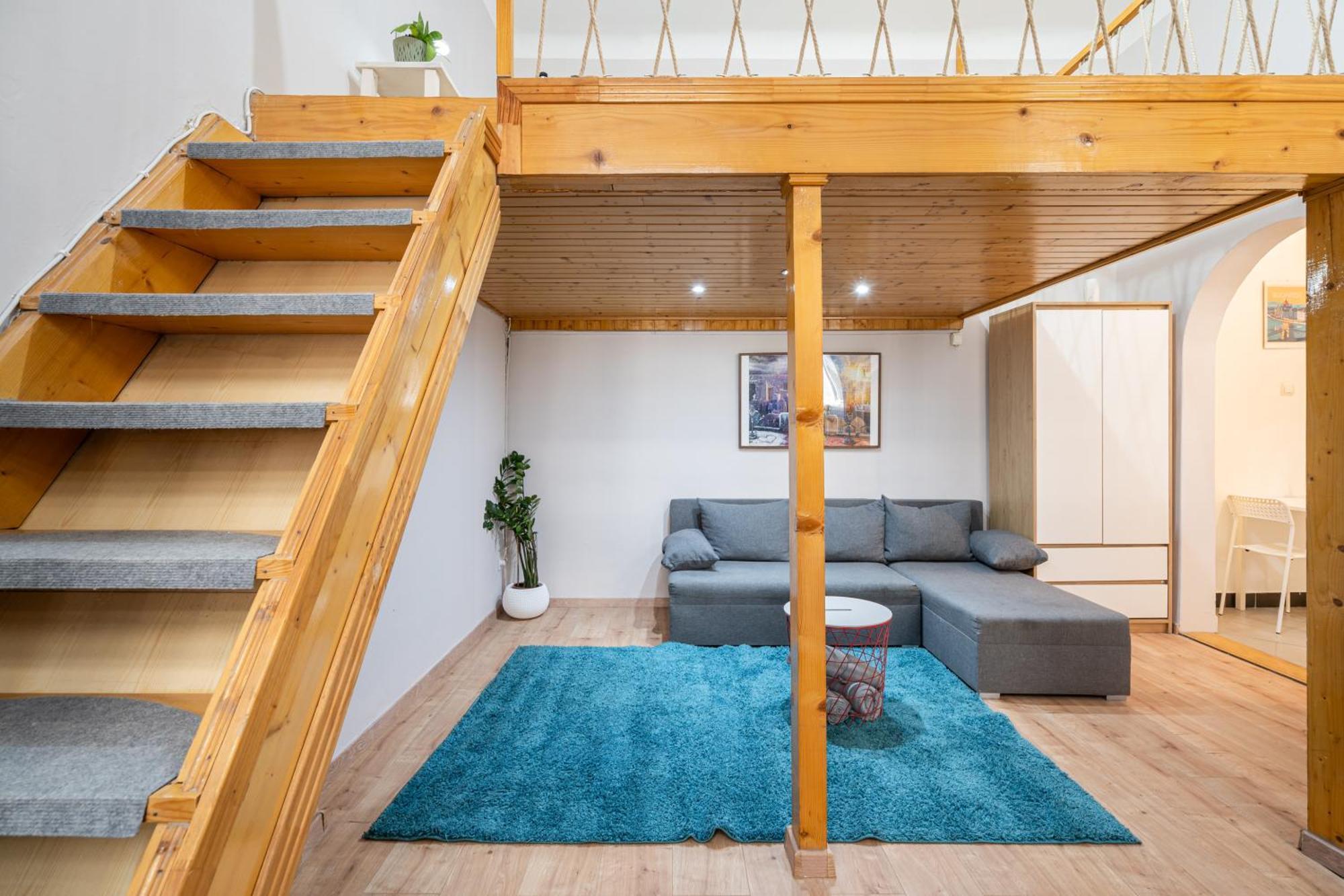 Affordable Heroes' Square Residence Budapest Exterior photo
